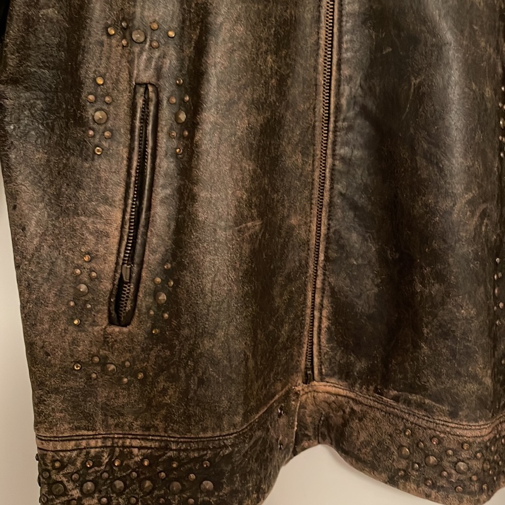 Versace XL - Picture 6 of 12